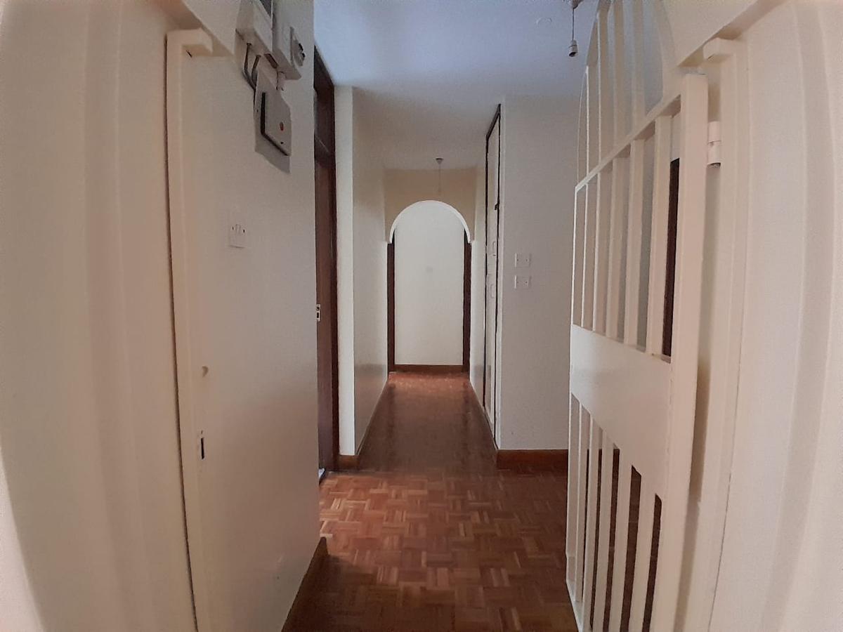 3 Bed Apartment with En Suite in Kilimani - 6