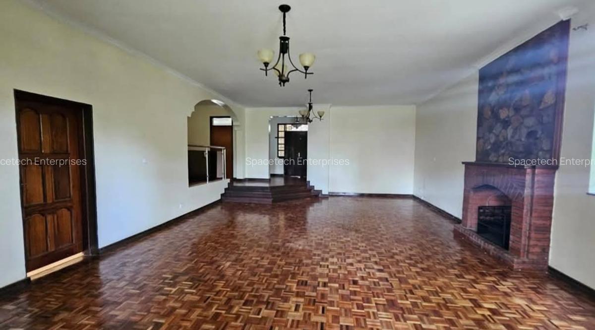4 Bed House with En Suite in Runda - 4