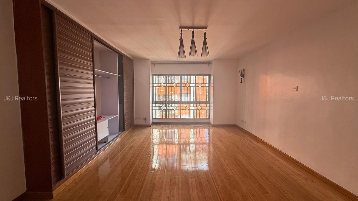 3 Bed Apartment with En Suite in Kileleshwa - 11