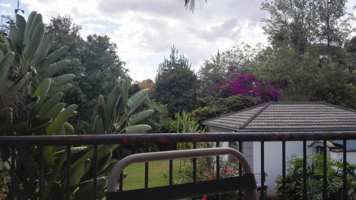 4 Bed House with En Suite at Runda - 2