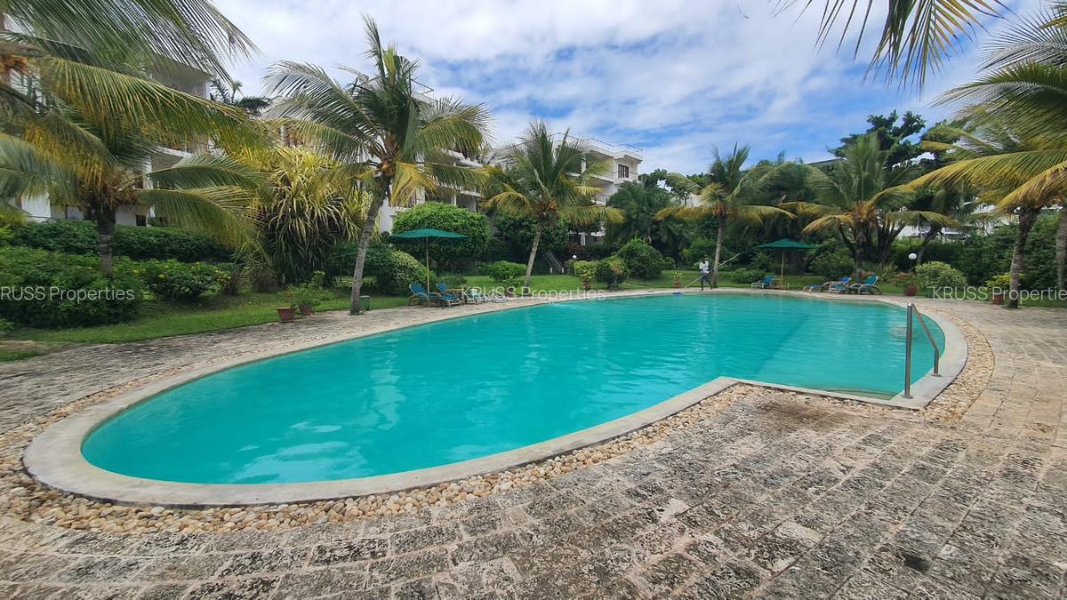 Serviced 3 Bed Apartment with En Suite at Ar156 - 1