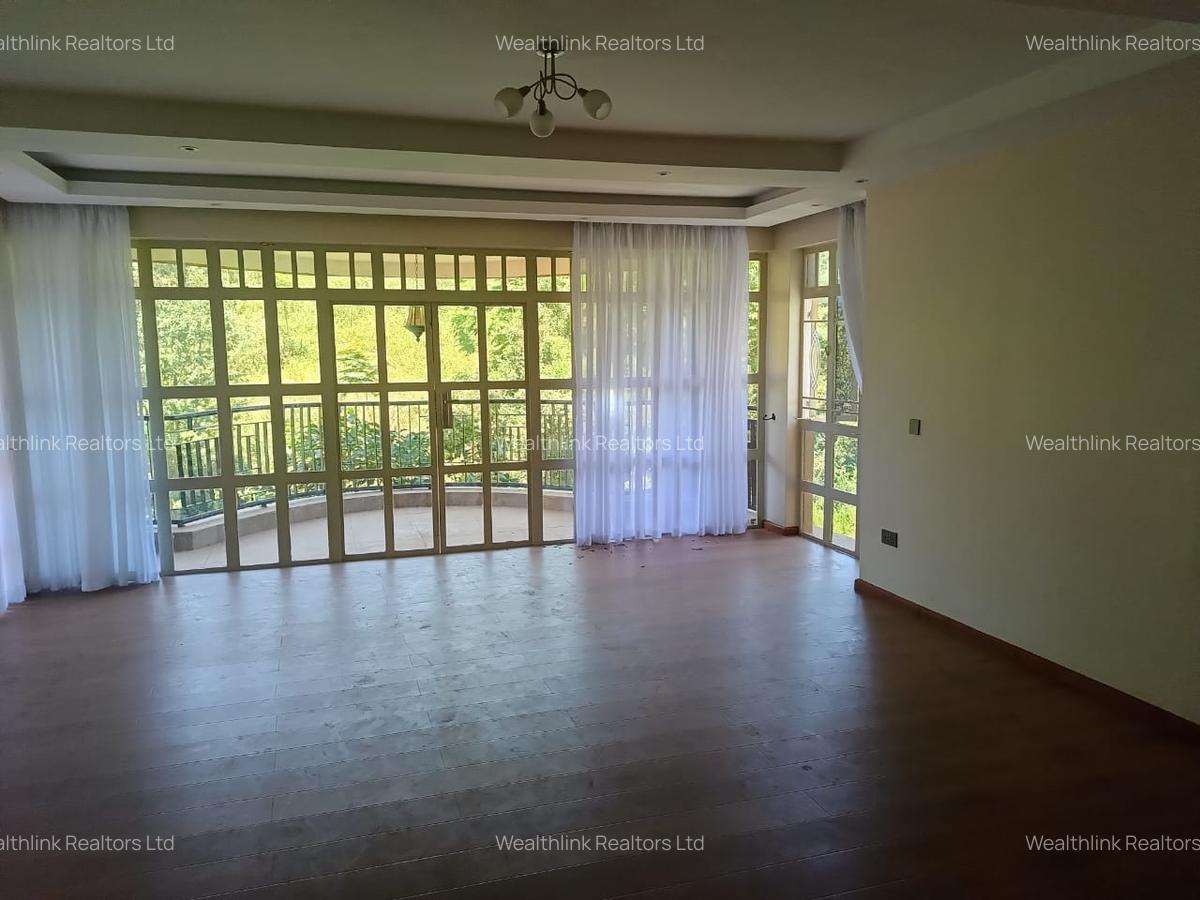 7 Bed House with En Suite at Nyari - 13