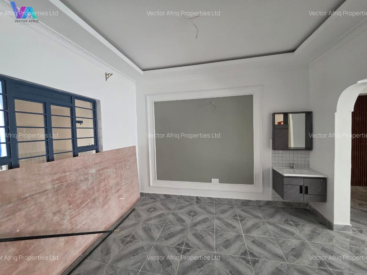 4 Bed House with Garden in Kitengela - 3