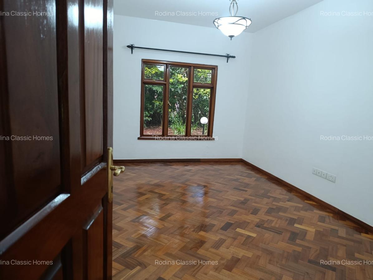 5 Bed Townhouse with En Suite in Karen - 6