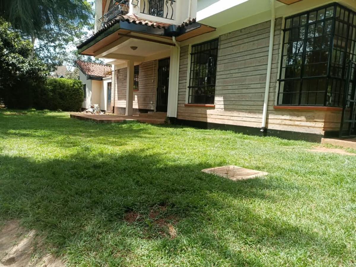 5 Bed Townhouse with En Suite at Lavington - Lavington - 4