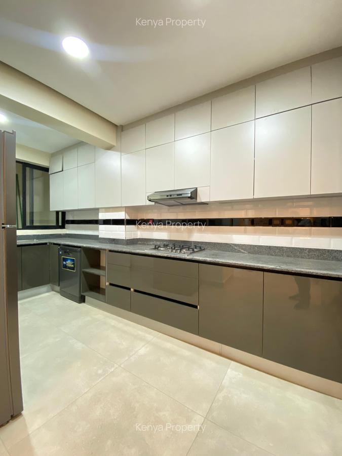 3 Bed Apartment with En Suite at General Mathenge - 15