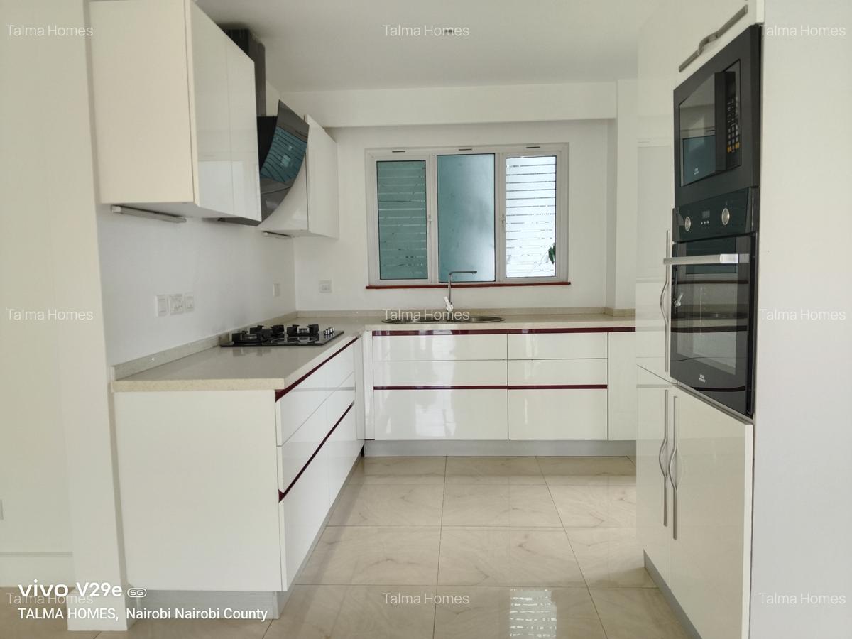 2 Bed Apartment with En Suite in Westlands Area - 3