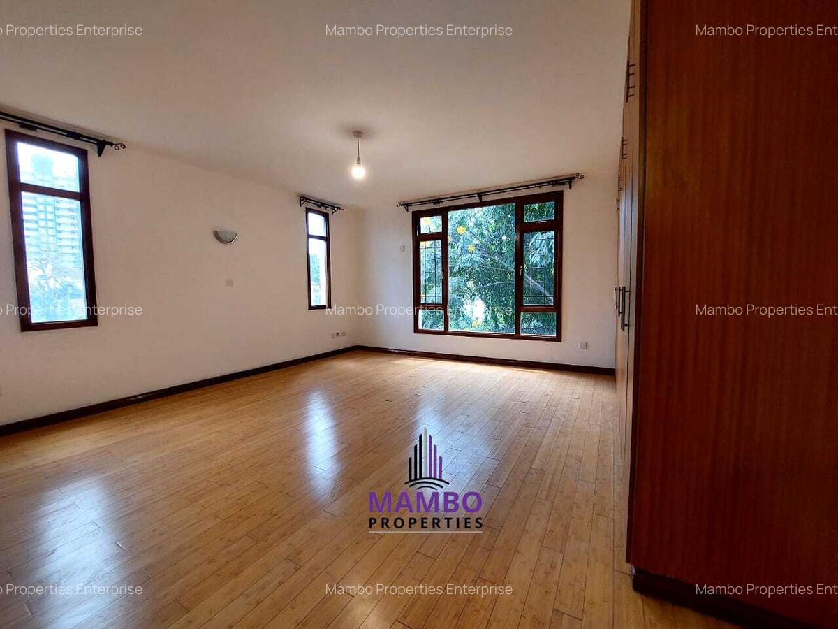 3 Bed Apartment with En Suite at Riverside Drive - 8