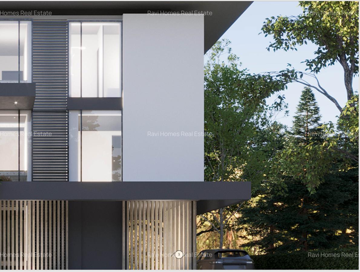 6 Bed Villa with En Suite in Lavington - 3