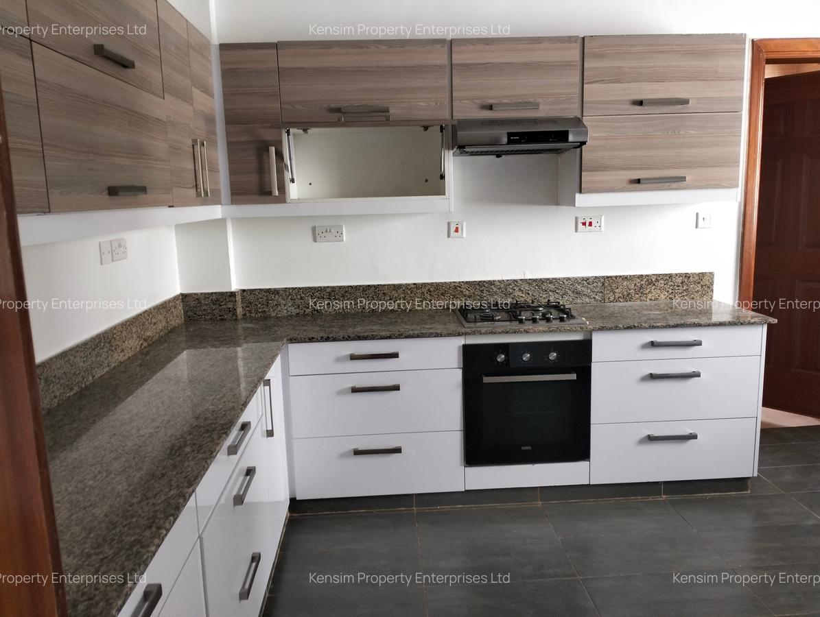 2 Bed Apartment with En Suite in Westlands Area - 4