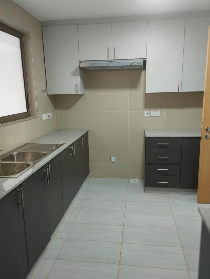 2 Bed Apartment with En Suite in Lavington - 2