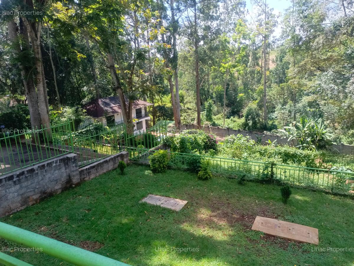 6 Bed House with En Suite in Rosslyn - 2