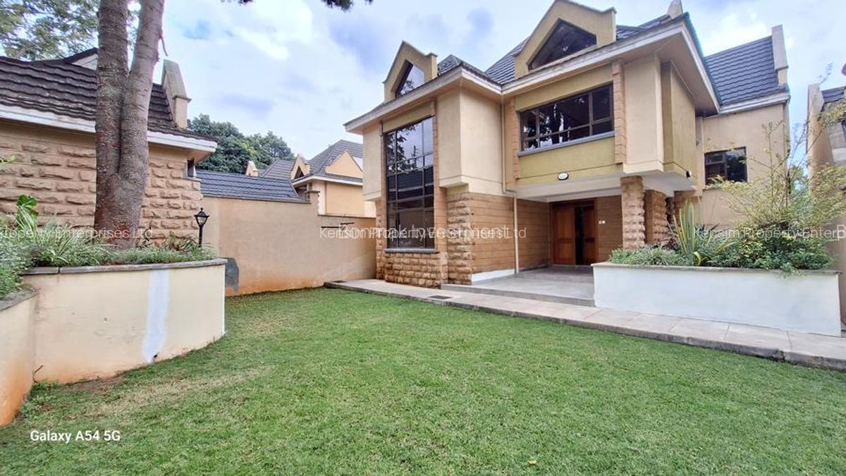 5 Bed Townhouse with En Suite in Lavington - 1