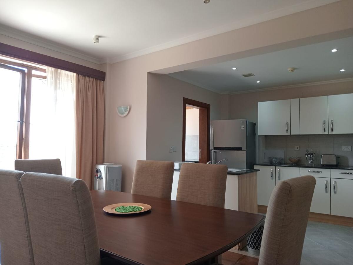 Serviced 2 Bed Apartment with En Suite in Kilimani - 4