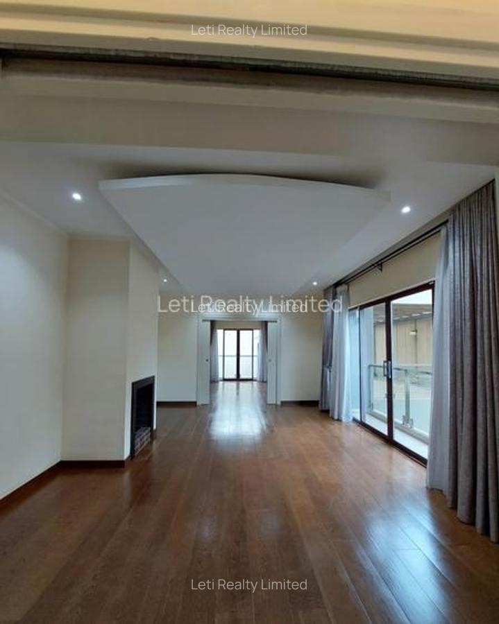 5 Bed Townhouse with En Suite in Lavington - 13