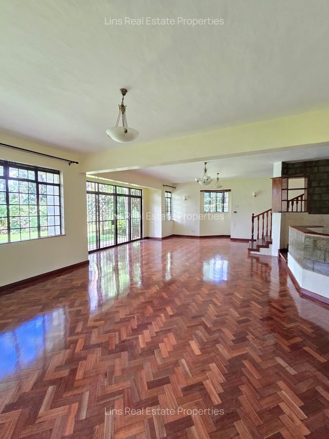 4 Bed House with En Suite in Runda - 16