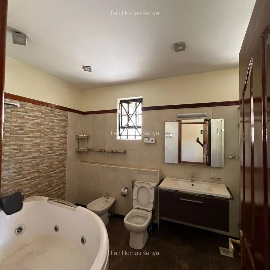 5 Bed Townhouse with En Suite at Kaputei Gardens - 8