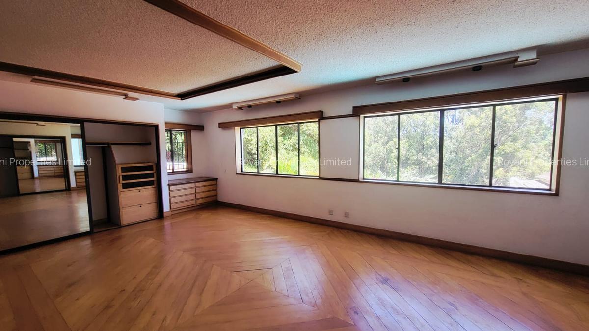 6 Bed House with En Suite in Kitisuru - 15