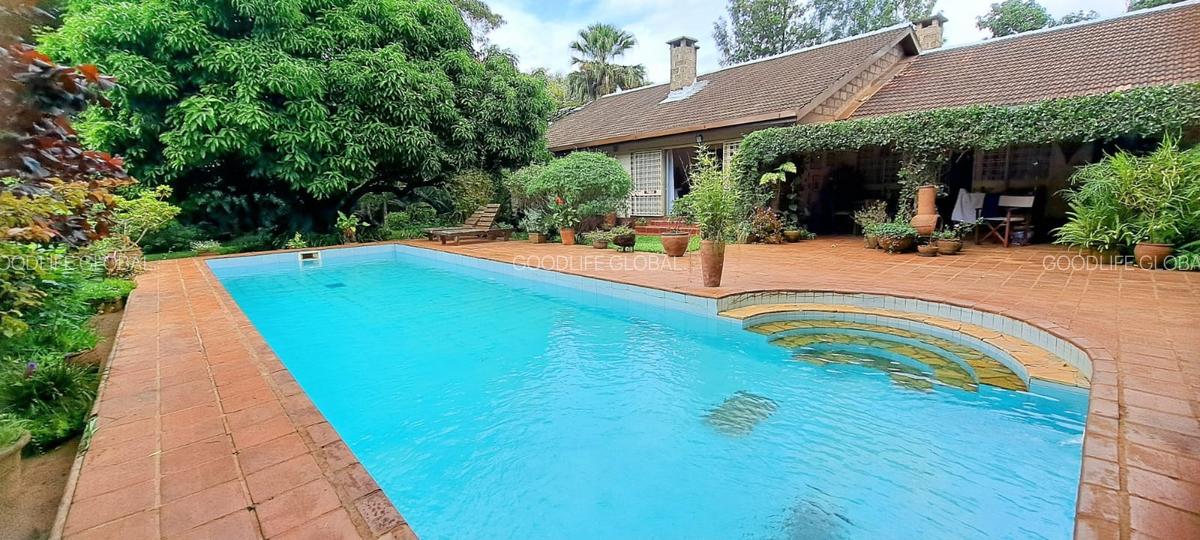 2 Bed House with En Suite at Rosslyn - 2