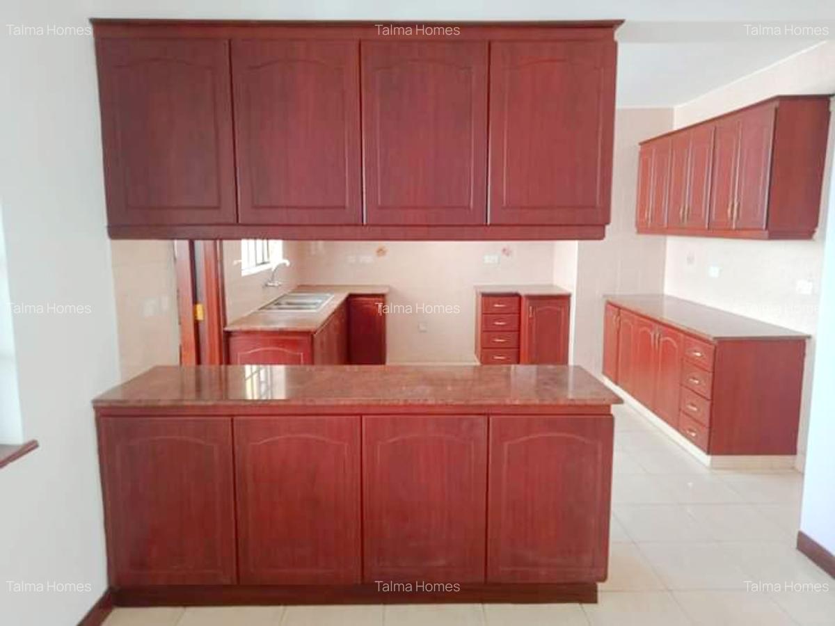 3 Bed Apartment with En Suite at Off Rhapta Road - 6