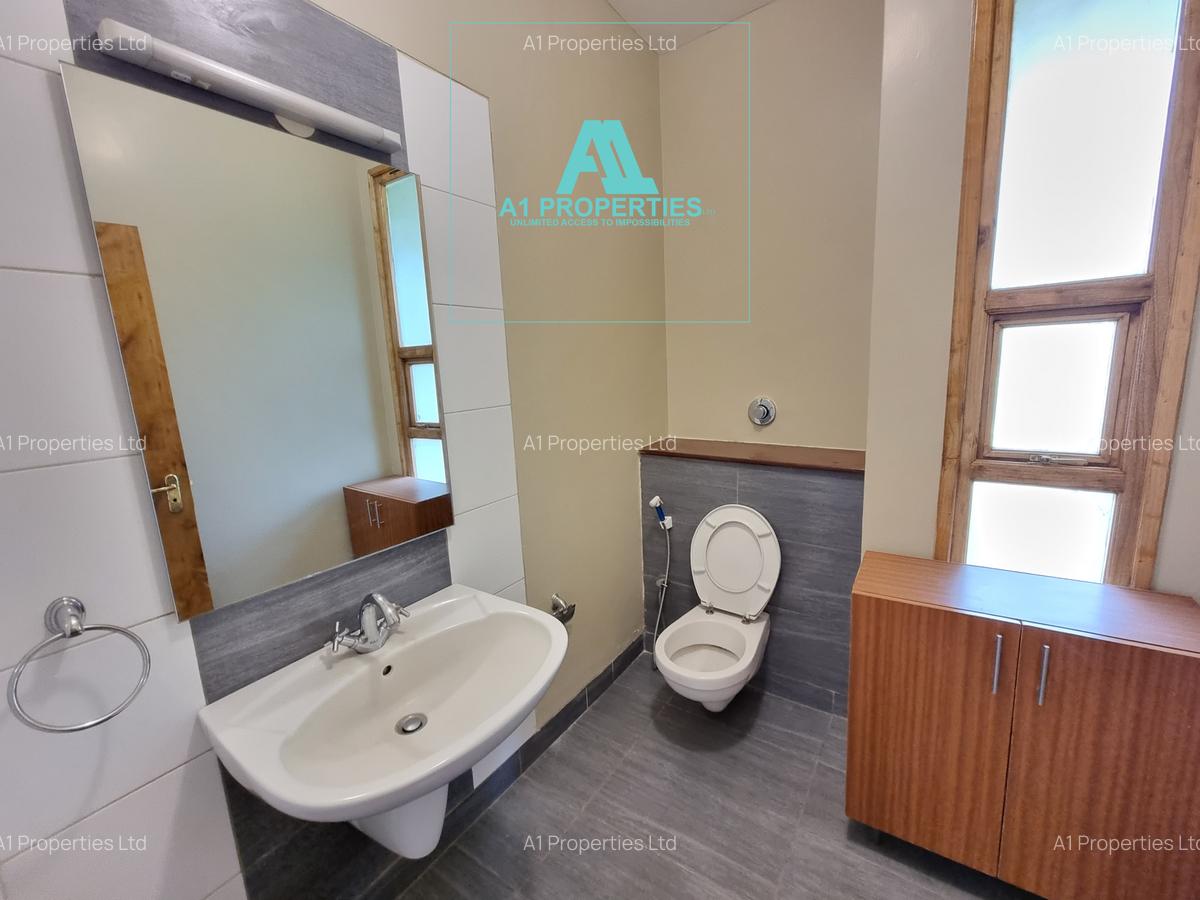 5 Bed Townhouse in Karen - 12