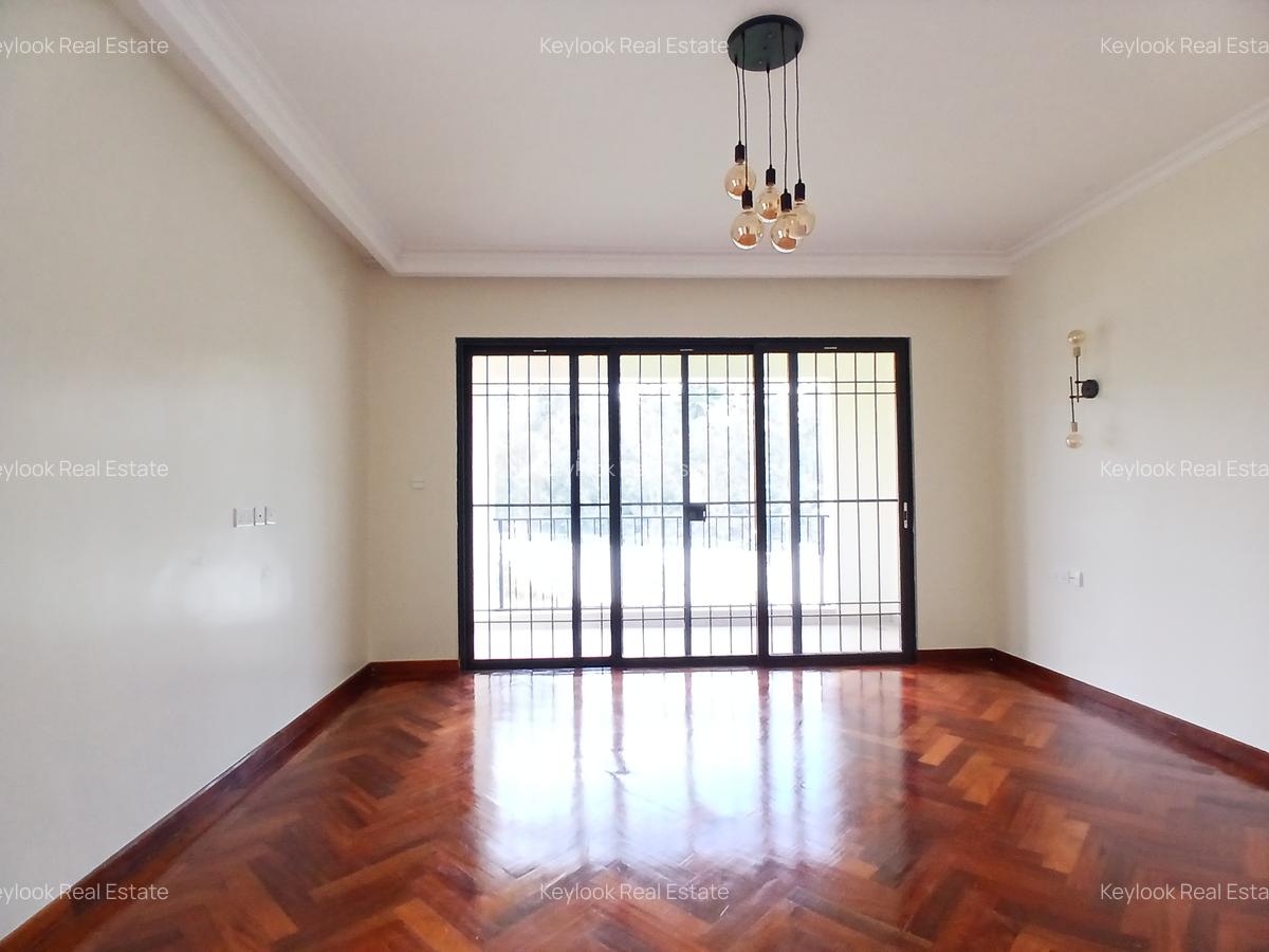 6 Bed Villa with En Suite at Kyuna Road - 18