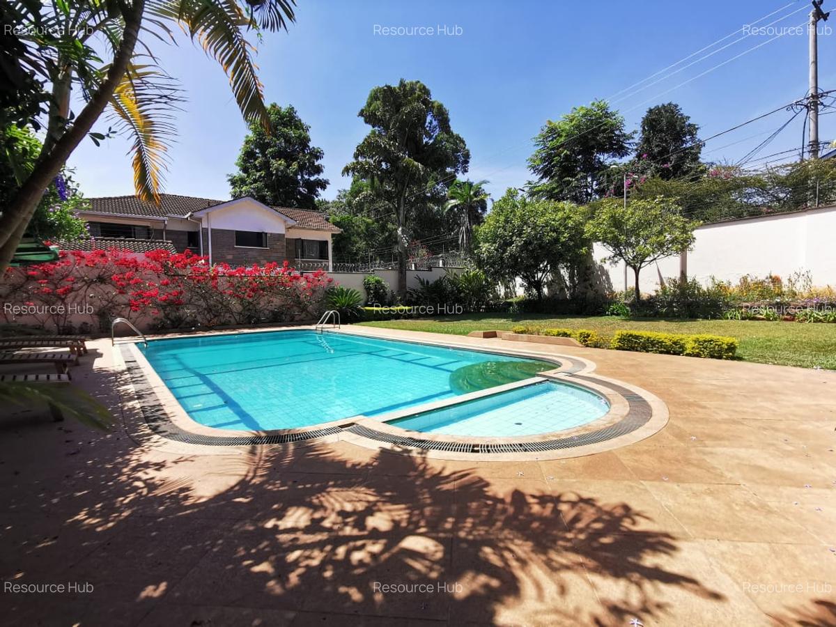 4 Bed Townhouse with En Suite at Spring Valley - 1