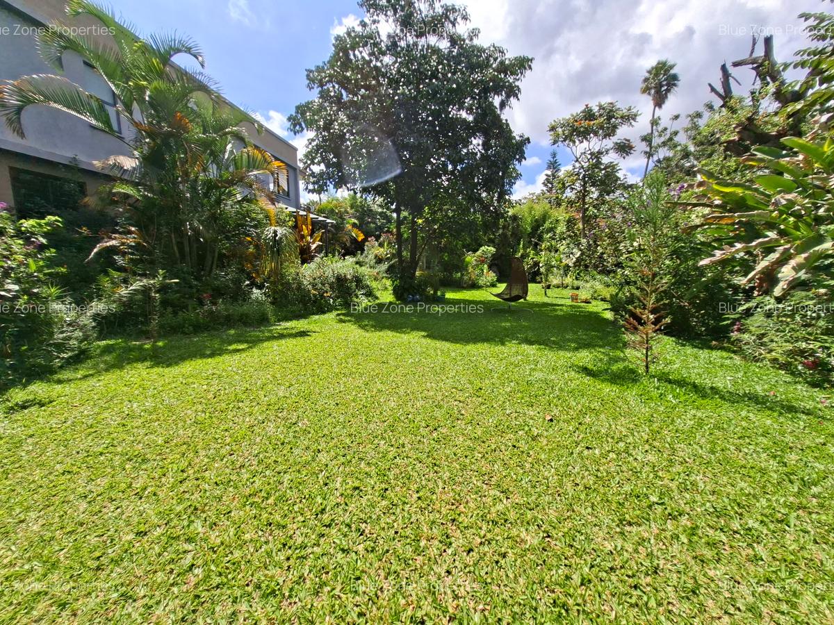 4 Bed Townhouse with En Suite at Off Glory Rd - 2