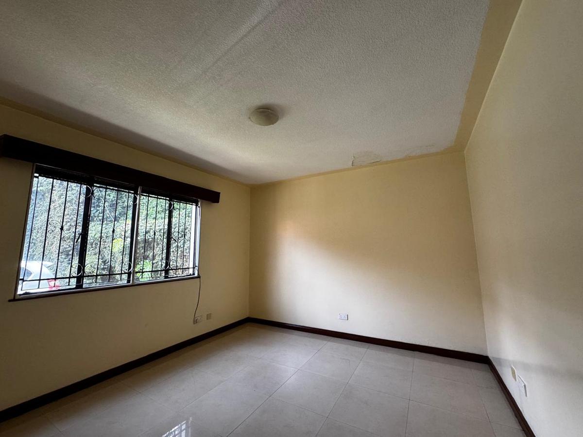 4 Bed Townhouse with En Suite in Westlands Area - 4