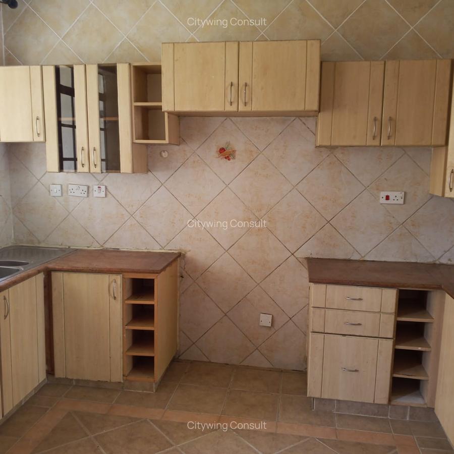 3 Bed Apartment with En Suite at Valley Arcade - 6