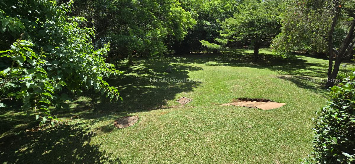 5 Bed House with En Suite at Jacaranda Avenue - 9