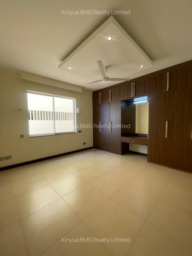Serviced 2 Bed Apartment with En Suite in Nyali Area - 6