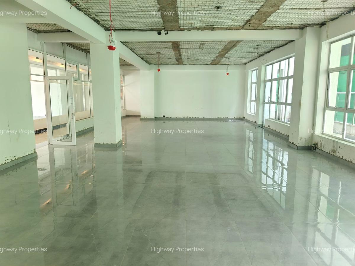Office with Lift in Kilimani - 20