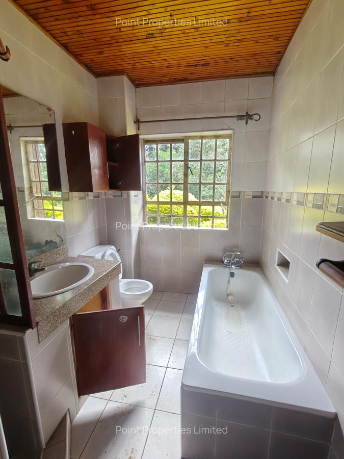 4 Bed House with En Suite in Karen - 16