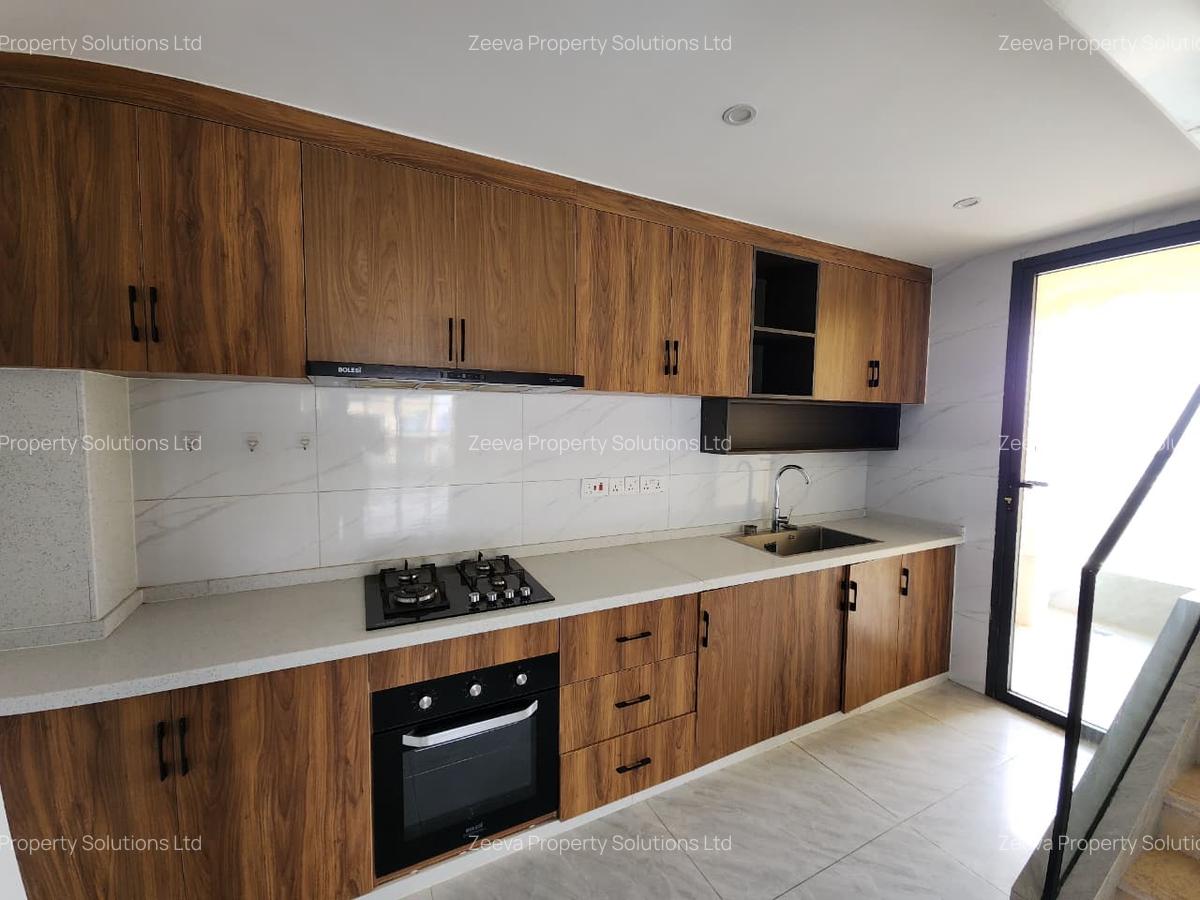 4 Bed Apartment with En Suite in Kilimani - 4