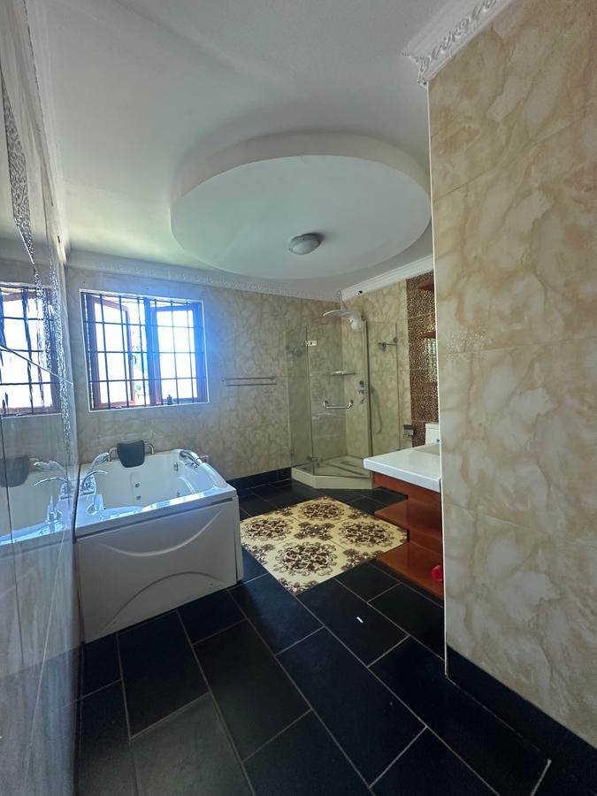 5 Bed Townhouse with En Suite in Runda - 7