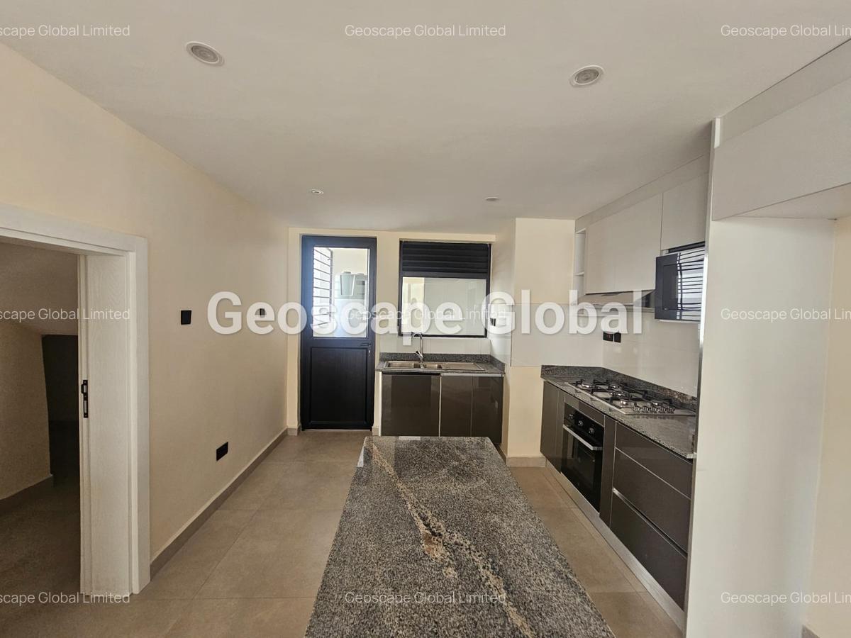 3 Bed Apartment with En Suite in Westlands Area - 6