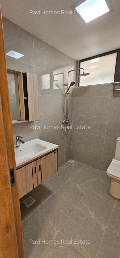 2 Bed Apartment with En Suite in Lavington - 8