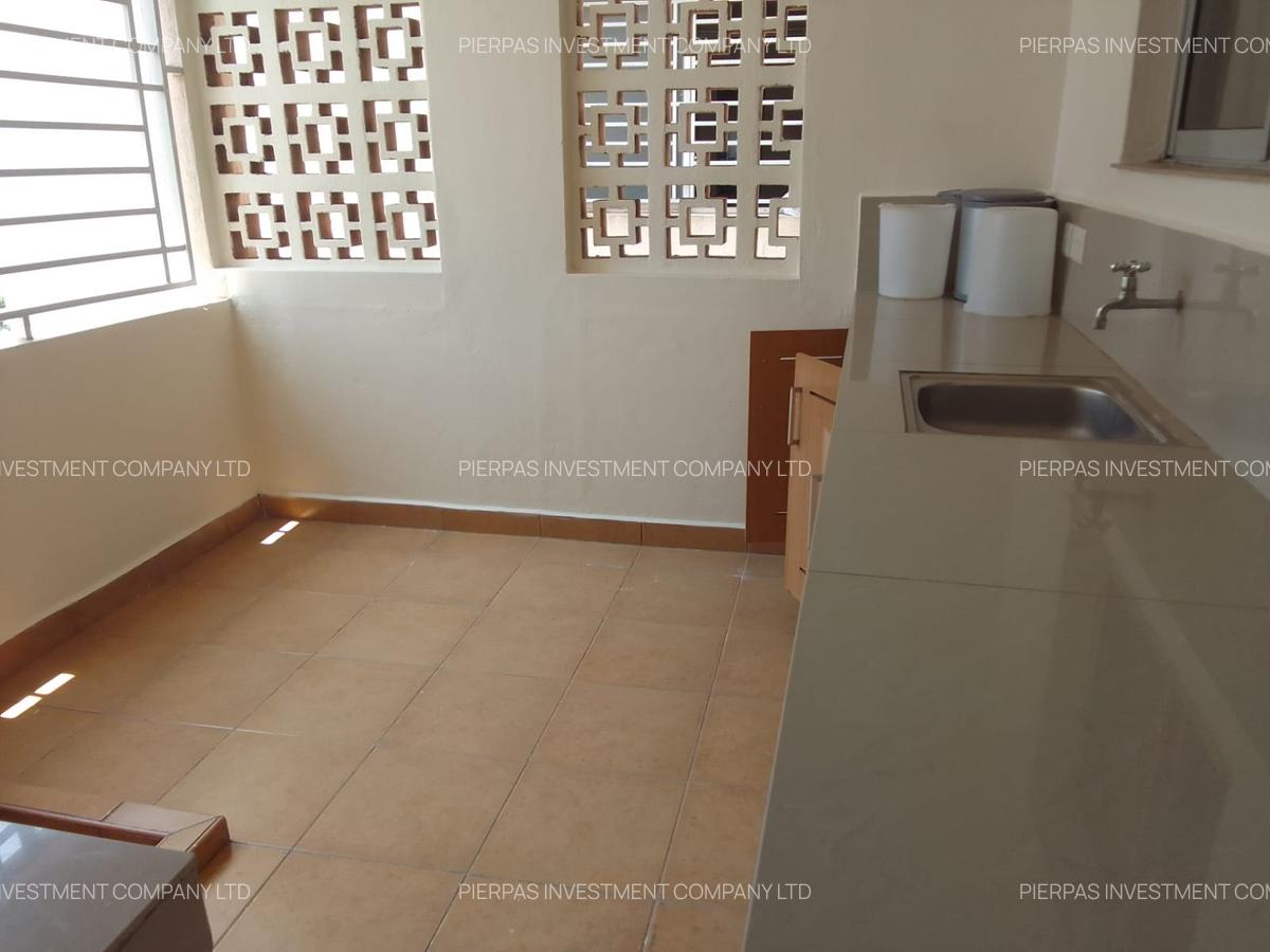 Serviced 3 Bed Apartment with En Suite in Kileleshwa - 14