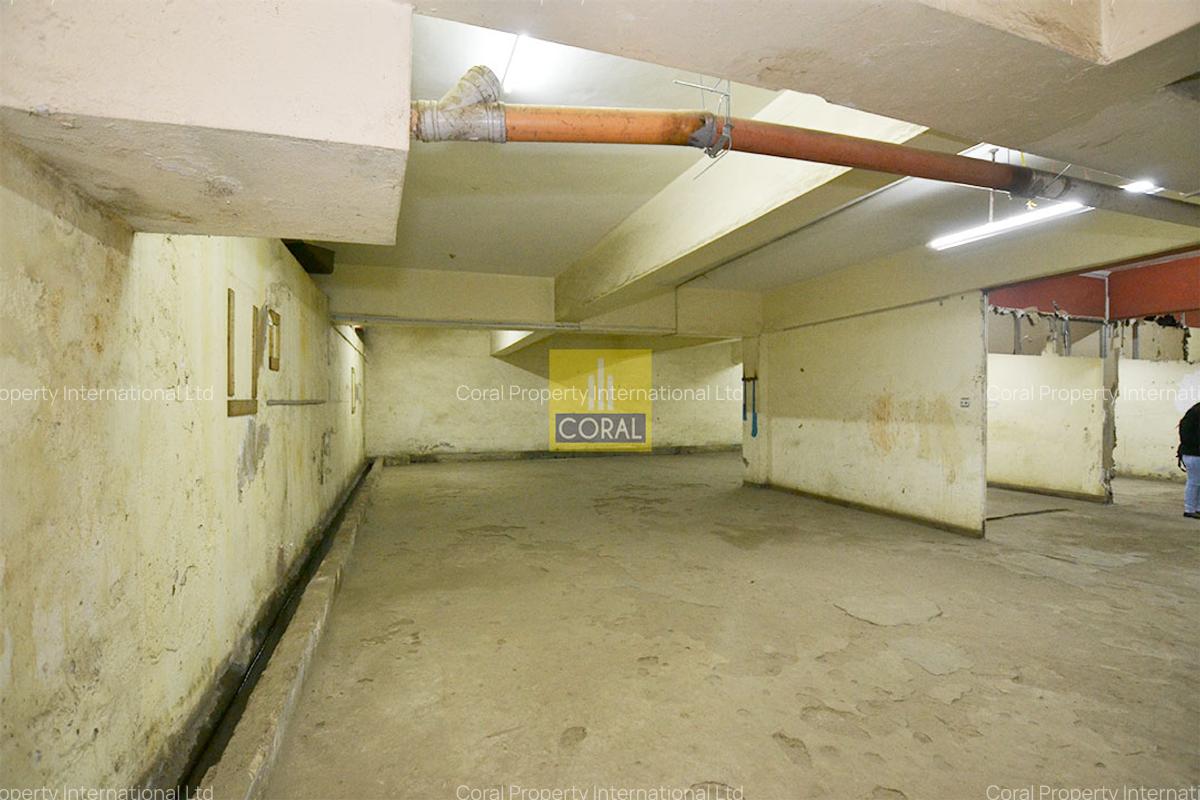 Office in Industrial Area - 3