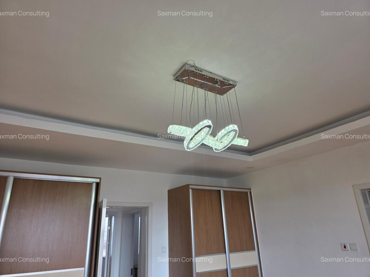 3 Bed Apartment with En Suite in Brookside - 9