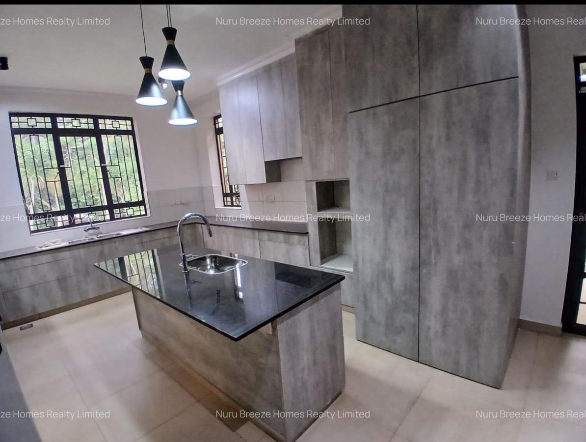 4 Bed Townhouse with En Suite in Karen - 9