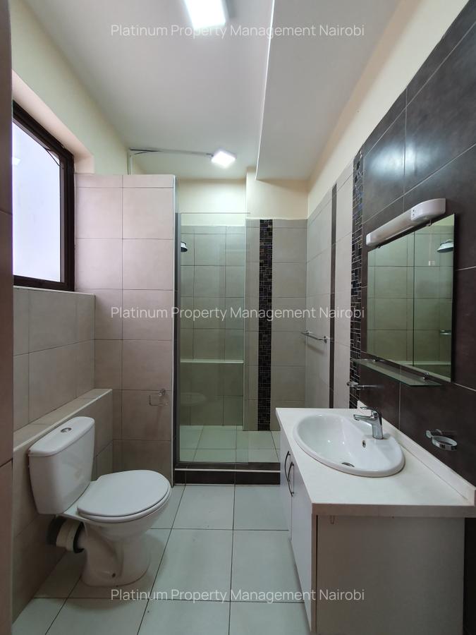 4 Bed Apartment with En Suite at One West Park - 16