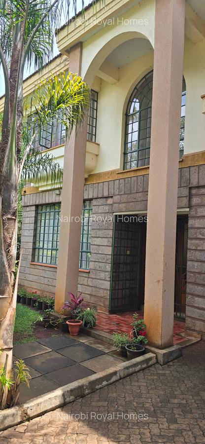 4 Bed Townhouse with En Suite at Brookside - 1
