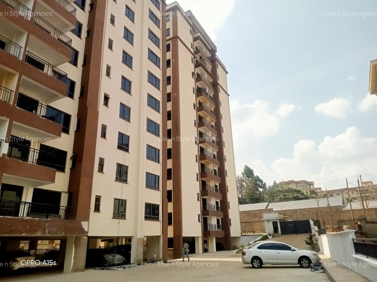 2 Bed Apartment with En Suite in Lavington - 1