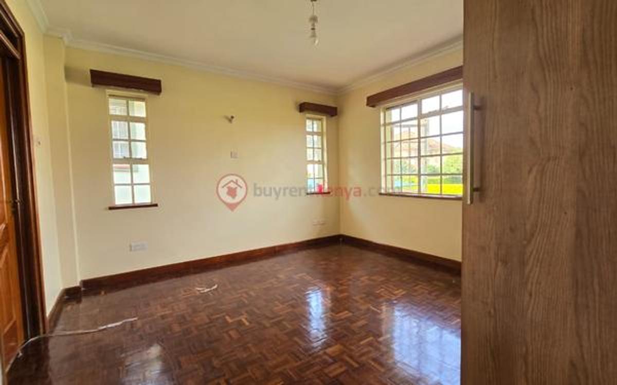 4 Bed House with En Suite at Kiambu Paradise Road - 11