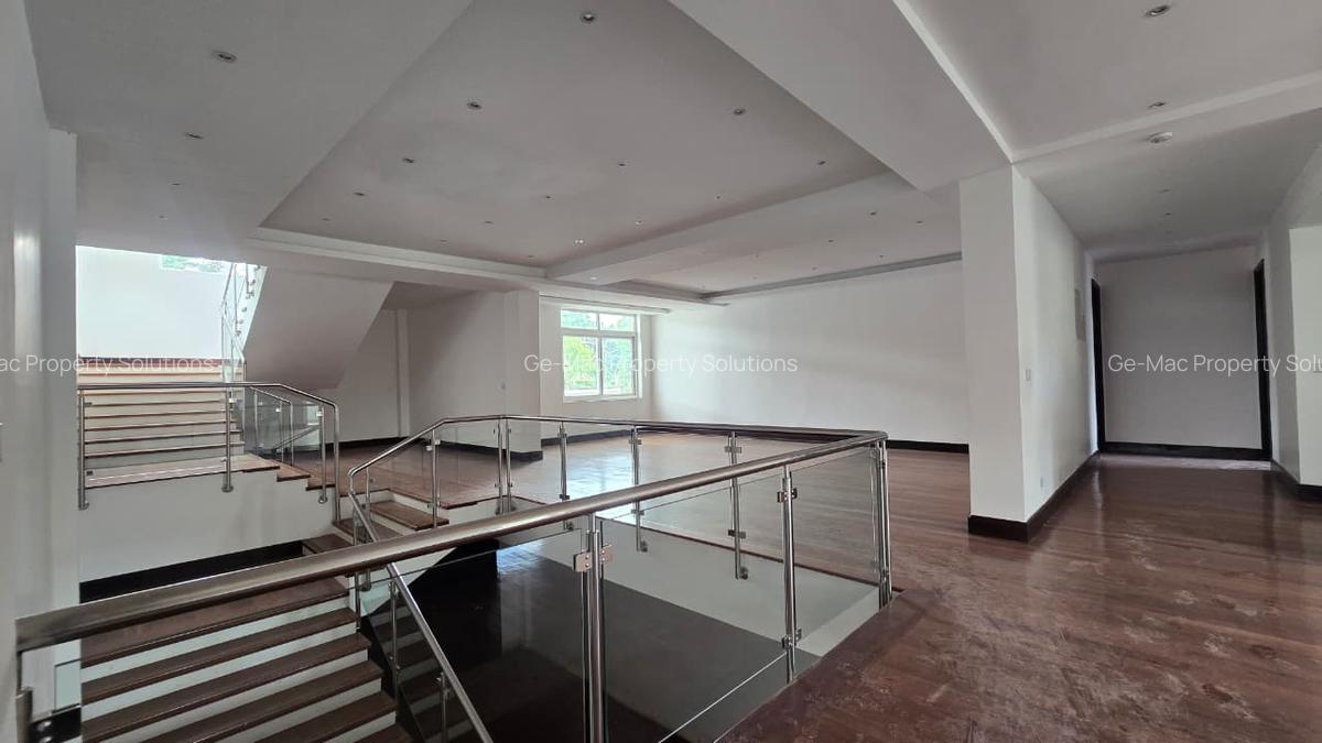 5 Bed House with En Suite in Runda - 6