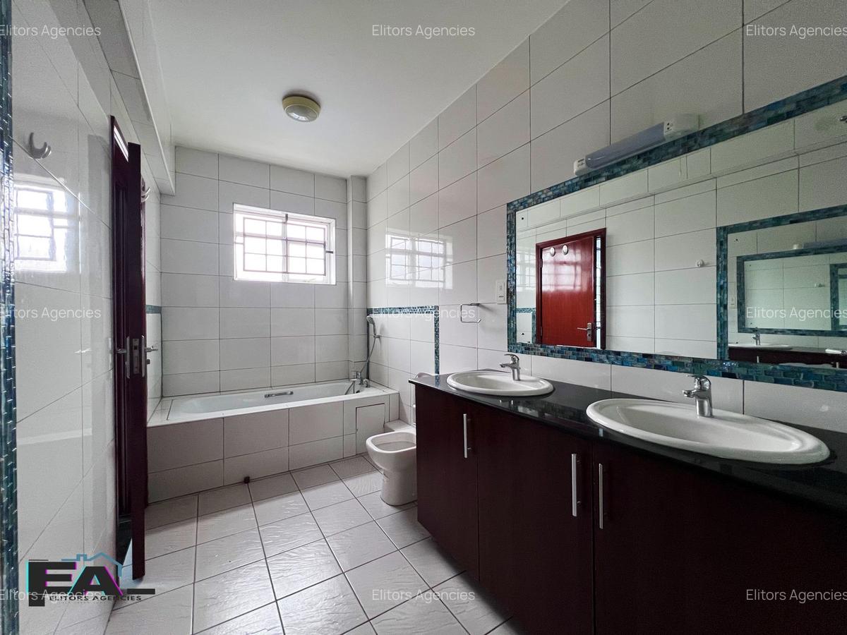 3 Bed Apartment with En Suite at Raphta Road - 12