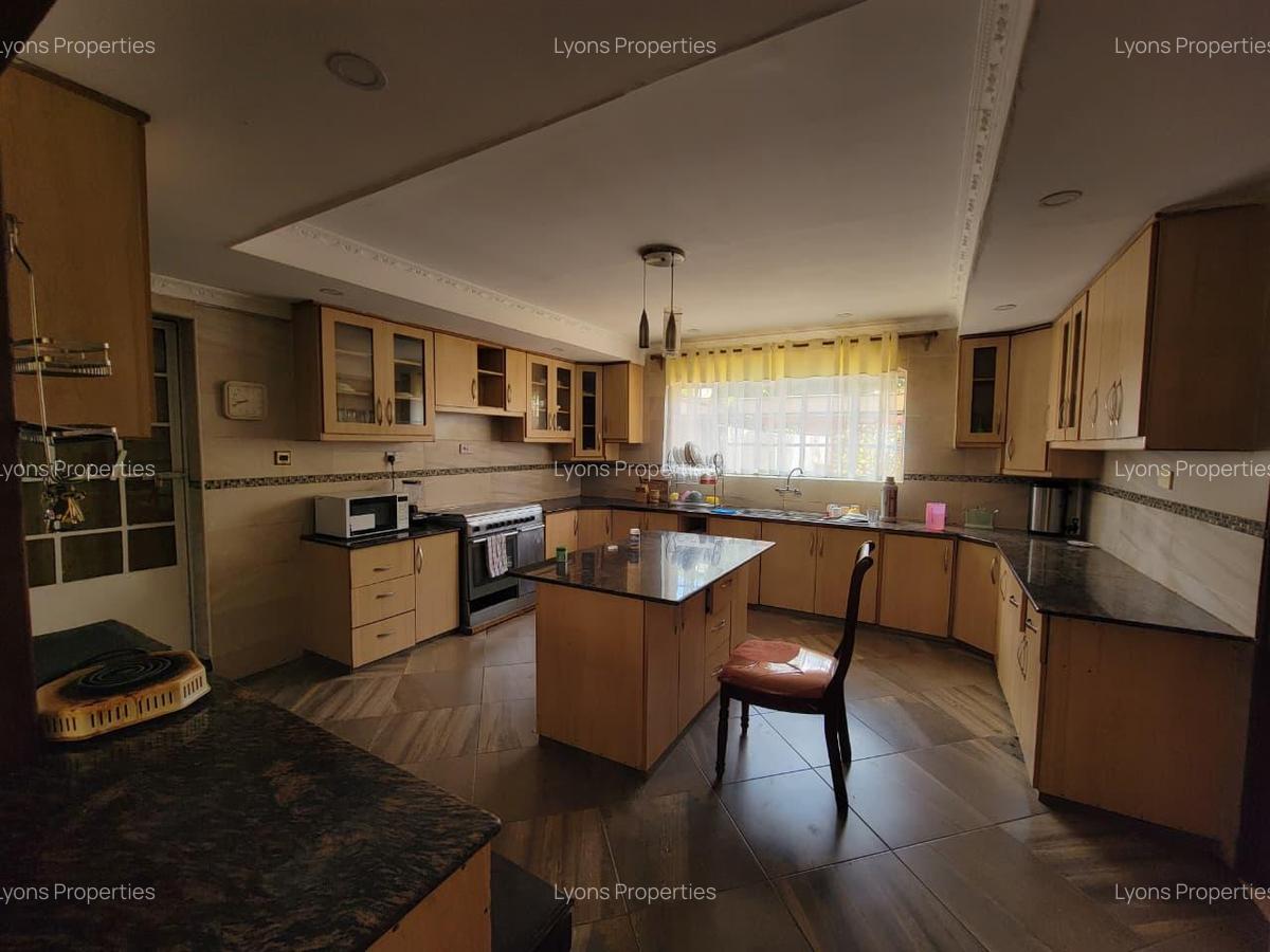 7 Bed Townhouse with En Suite at New Kitisuru - 2