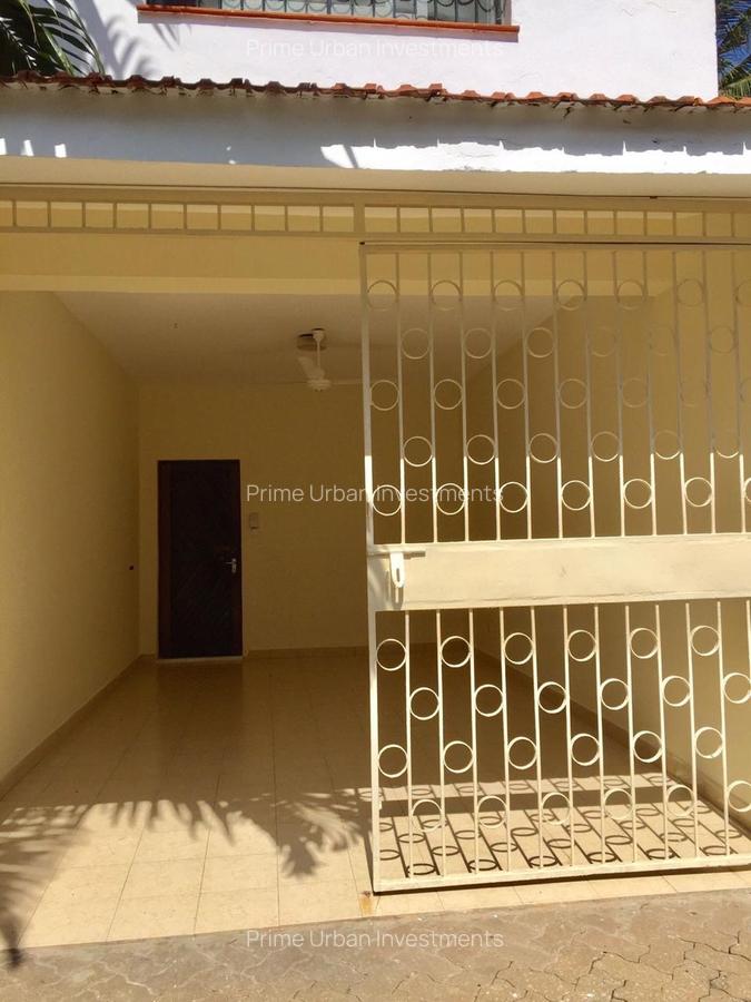 4 Bed House with En Suite in Nyali Area - 20